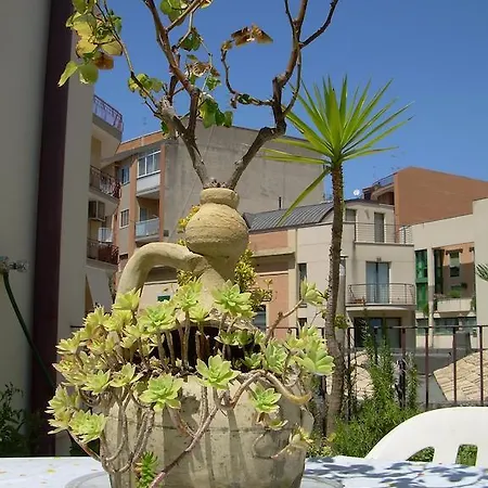 Hotel Roma 3*